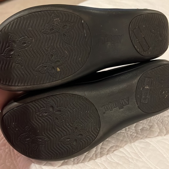 Alegría Keli Gently Used Clogs, Limited Edition color Tile Me More Black - Picture 5 of 5